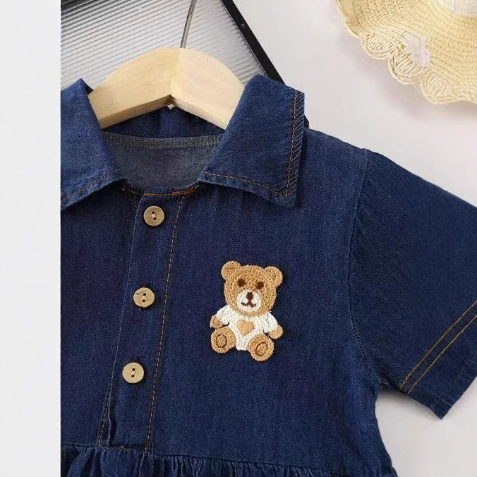 Gyerekeknek szánt denim ruha, koreai stílus, nyári modell 2025 (Stílus: Koreai verzió; Szövet: Pamut; Fő anyag összetevő: 100%; Szezon: Nyár; Alkalmas nem: Lányok)