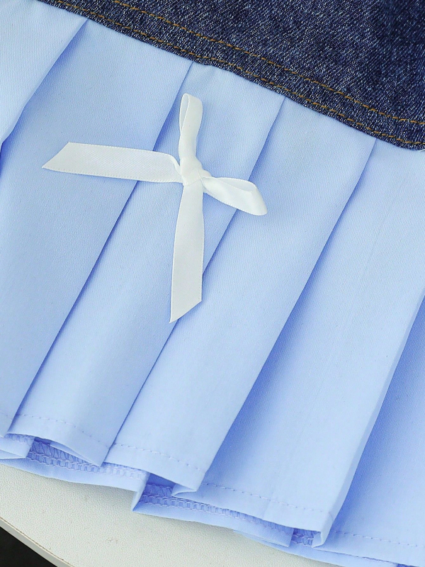 Dječji dvodjelni denim set: top s ovratnikom u obliku lotosovog lista, rukavima s fly detaljem i džins suknja; uzrast 3–8 godina.