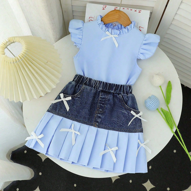Dječji dvodjelni denim set: top s ovratnikom u obliku lotosovog lista, rukavima s fly detaljem i džins suknja; uzrast 3–8 godina.
