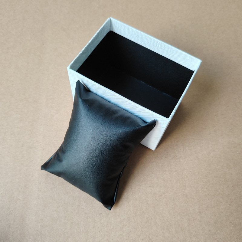 Кутия за часовник — луксозна опаковка, 500 бр., печат на лого възможен, персонализиране налично, лято 2025