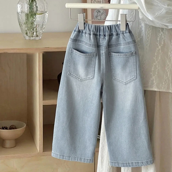 Lányoknak szóló farmernadrág denim, egyenes szabás, virágos minta, középső derekú, puha mosás, 57,7% pamut, tavasz 2025, 3–8 éveseknek