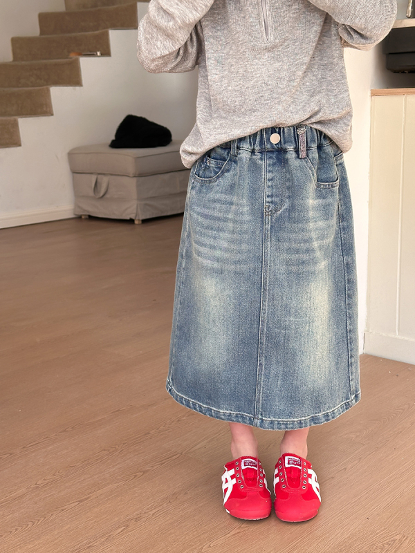 Dječja suknja od denima u korejskom stilu za djevojčice, mikro-stretch denim; sastav: 80% pamuk, 19,5% poliester, 0,5% elastan; za dob djevojčice 3–8 godina