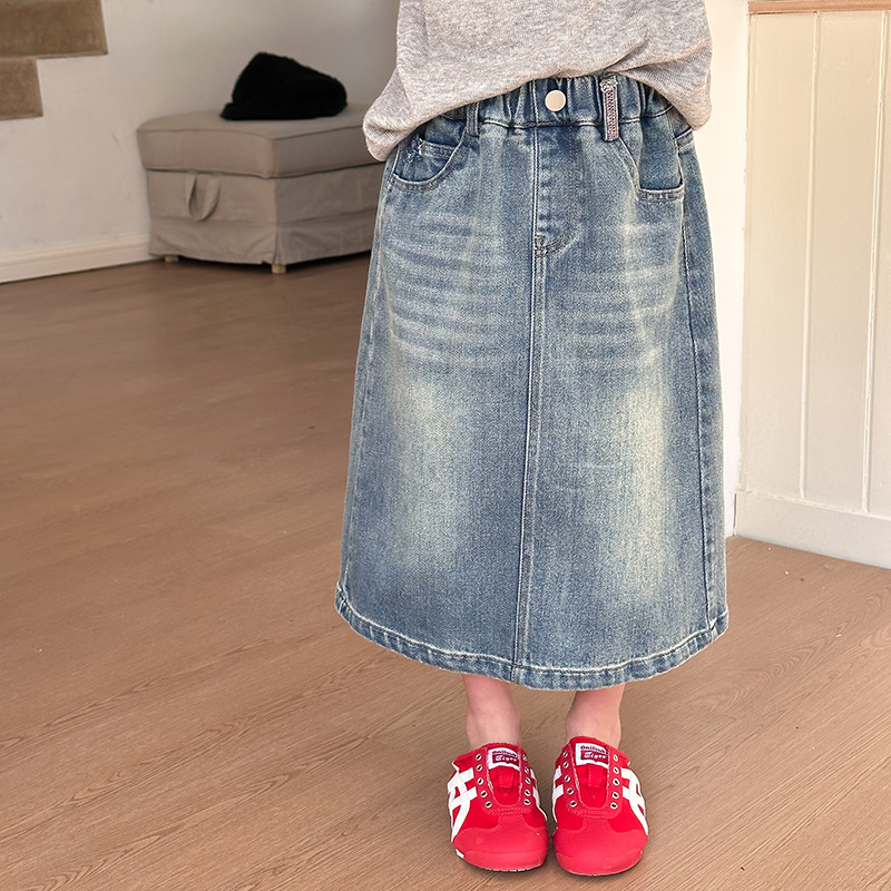 Dječja suknja od denima u korejskom stilu za djevojčice, mikro-stretch denim; sastav: 80% pamuk, 19,5% poliester, 0,5% elastan; za dob djevojčice 3–8 godina