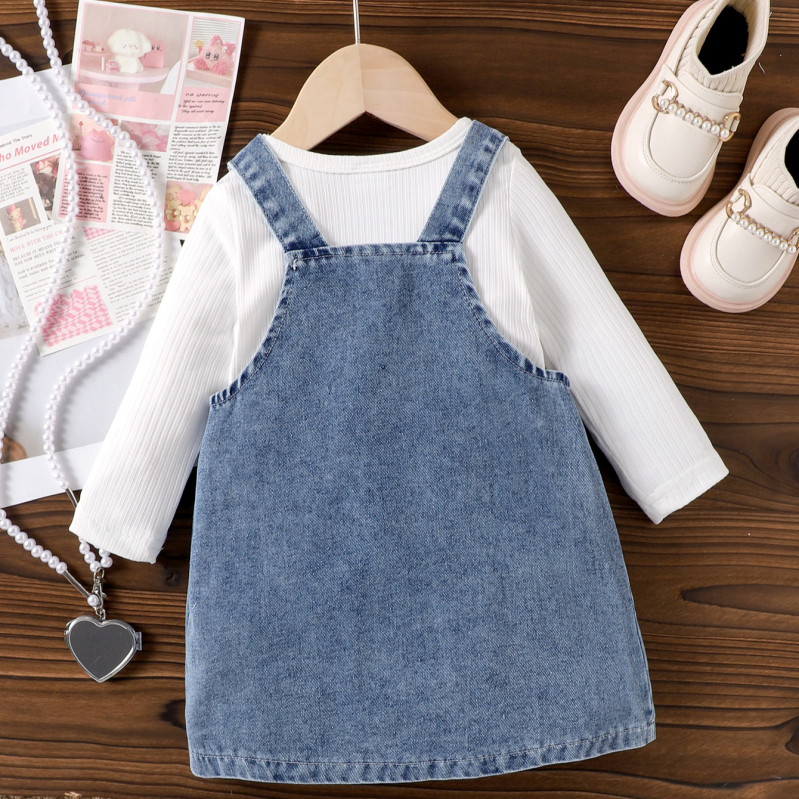 Kétrészes gyerek denim szett: hosszú ujjú pántos szoknya és masni, 65% pamut, puha felület, tavasz–ősz, 1-3 éveseknek