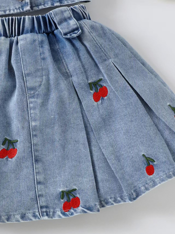 Két darabos gyerek szett: hímzett denim mellény vállpántokkal és rövid szoknya