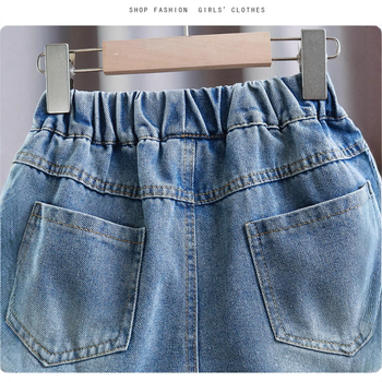 Dječje džins suknja-šorc, 50% pamuk, srednje visok pojas, elastno zatvaranje gumicom, za dobnu skupinu 3–8 godina.