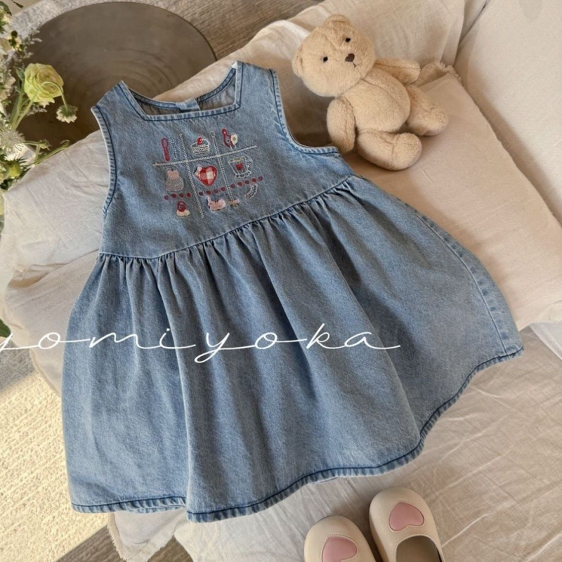 Lányok ujjatlan farmerruha, hercegnő-stílus, virágos minta, 1–3 éveseknek, tavasz és ősz