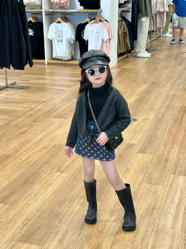 Dječja traper suknja sa šljokicama, K-stil, kaubojski kroj, 80% pamuk, podstava 100% poliester, uzrast 3–8 godina, jesen 2024