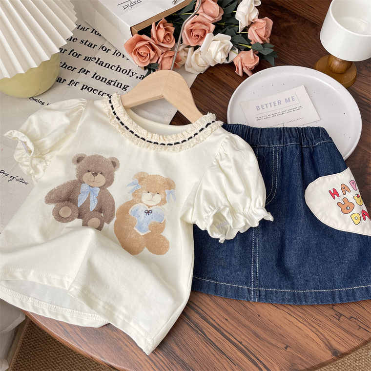 Dječji ljetni dvodijelni set: top s čipkastim rubom kratkih rukava i denim suknja s crtanim otiskom, 90% pamuka