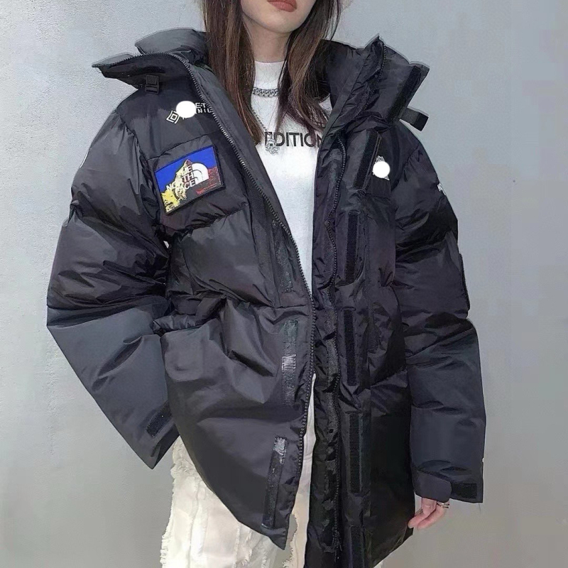 Unisex puffer jakna s kapuljom, punjenje: duck down, sadržaj perja 91–95%, otporna na vjetar, zaštita od hladnoće -5°C do 0°C