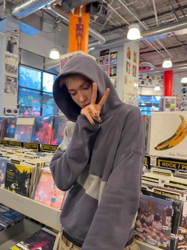 Unisex βαμβακερό φούτερ με κουκούλα, φλις επένδυση, 96% βαμβάκι, χαλαρή γραμμή, πάνελ ραφή, φθινοπωρινό 2025