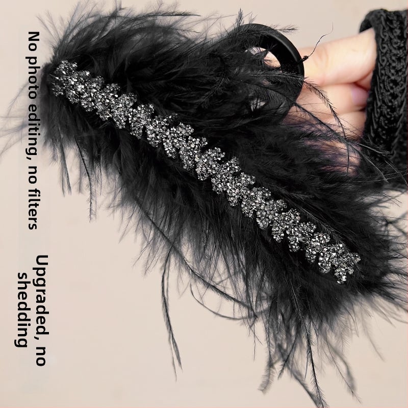 Hajcsat tollas díszítéssel – Szuper Tündér Stílus, kézzel készített fejfedő kiegészítő (Anyag: Tollak; Stílus: Szuper Tündér Tollas; Gyártás: Kézzel készített; Kategória: Fejfedő kiegészítő)