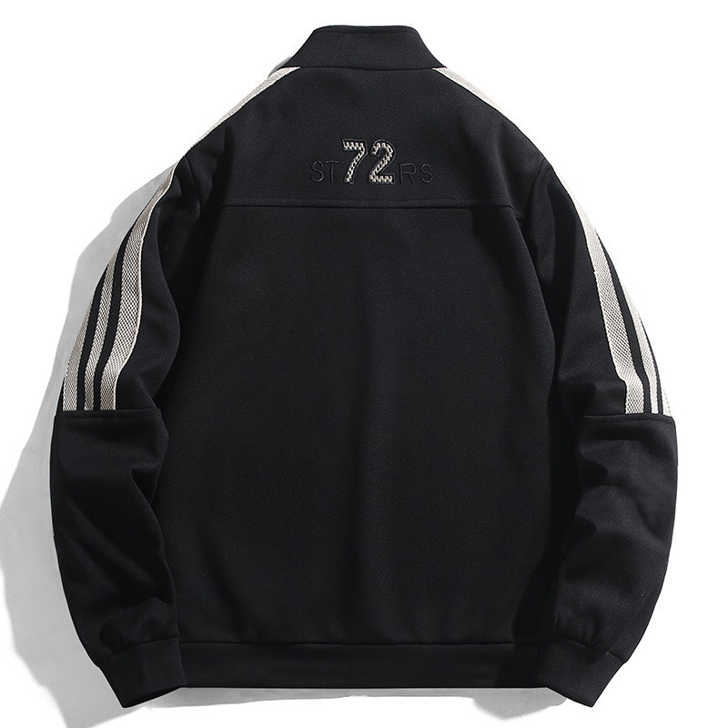 Muška windbreaker jakna s kapuljom, vjetrovodna, prugasti uzorak, slobodan kroj, zatvarač