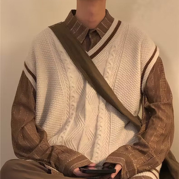 Vesta tricotată fără mâneci, decolteu în V, stil colegial, japonez retro, croială Slim, închidere cu nasturi în două rânduri, buzunare patch tridimensionale