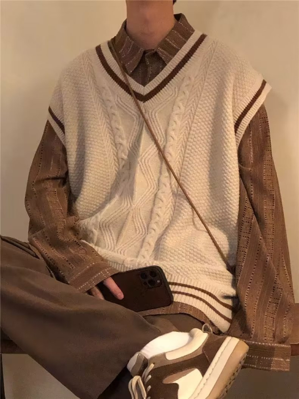 Vesta tricotată fără mâneci, decolteu în V, stil colegial, japonez retro, croială Slim, închidere cu nasturi în două rânduri, buzunare patch tridimensionale