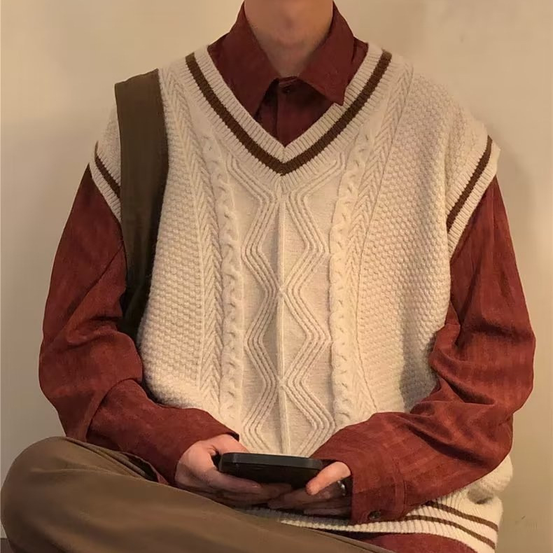 Vesta tricotată fără mâneci, decolteu în V, stil colegial, japonez retro, croială Slim, închidere cu nasturi în două rânduri, buzunare patch tridimensionale