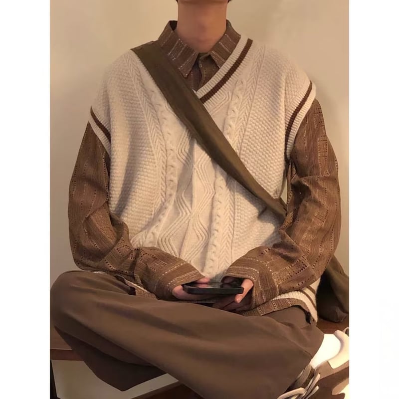 Vesta tricotată fără mâneci, decolteu în V, stil colegial, japonez retro, croială Slim, închidere cu nasturi în două rânduri, buzunare patch tridimensionale