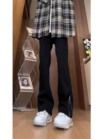 Muške traperice od denima, ravne nogavice, visok pojas, zatvarač, flis podstava