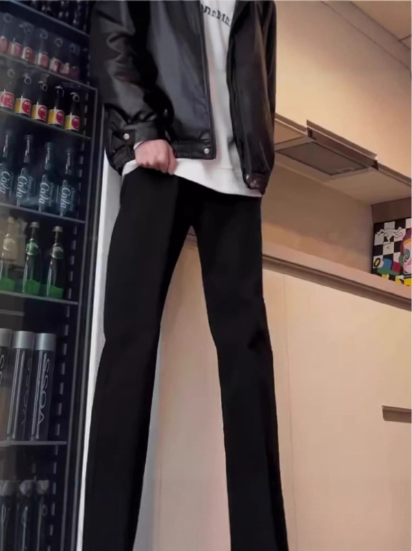 Muške traperice od denima, ravne nogavice, visok pojas, zatvarač, flis podstava