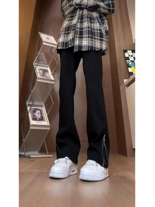 Muške traperice od denima, ravne nogavice, visok pojas, zatvarač, flis podstava