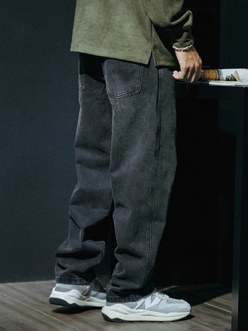 Blugi din denim cu căptușeală din fleece, talie înaltă, croi drept, lungime croppată