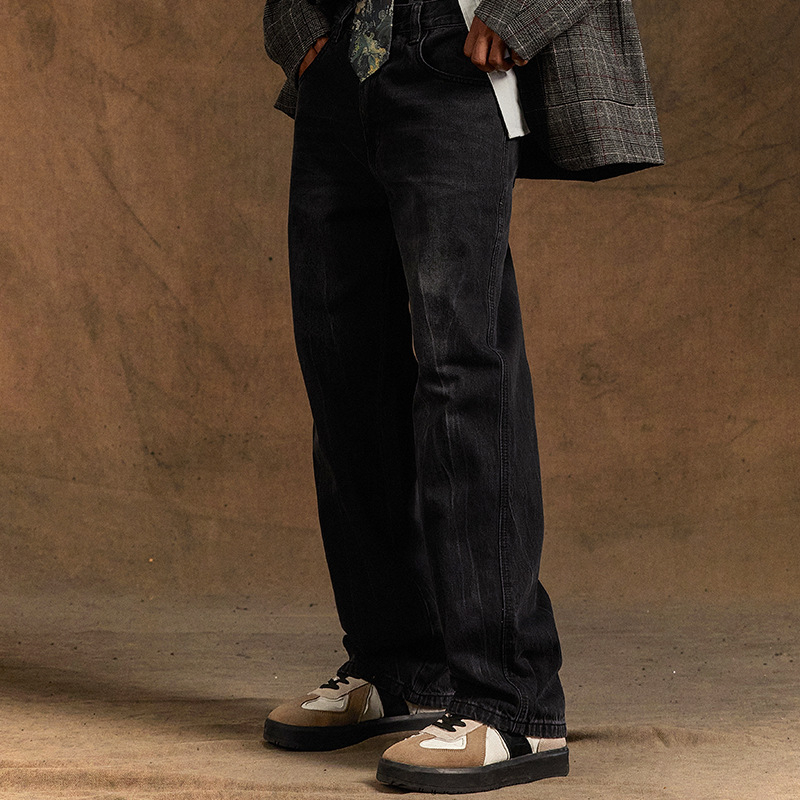 Jeansi pentru bărbați, drepti, talie medie, denim din bumbac 94,3%, spălați și distressed, fermoar