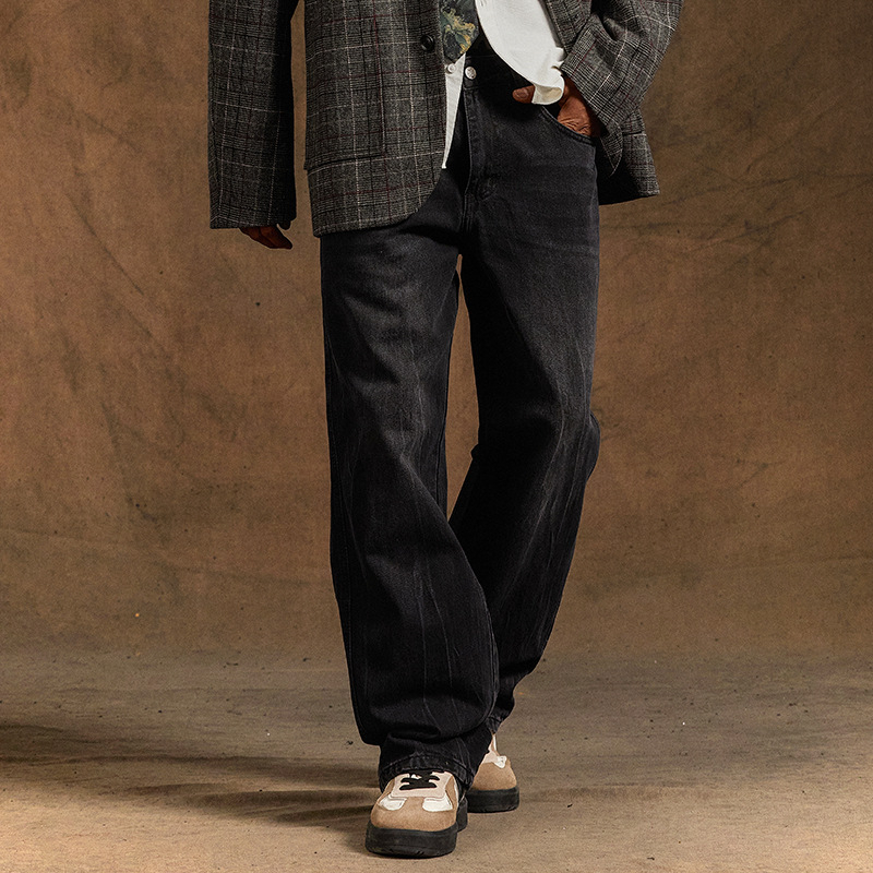 Jeansi pentru bărbați, drepti, talie medie, denim din bumbac 94,3%, spălați și distressed, fermoar