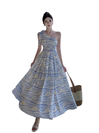 Rochie cu umăr înclinat, talie înaltă, lungă, imprimeu geometric