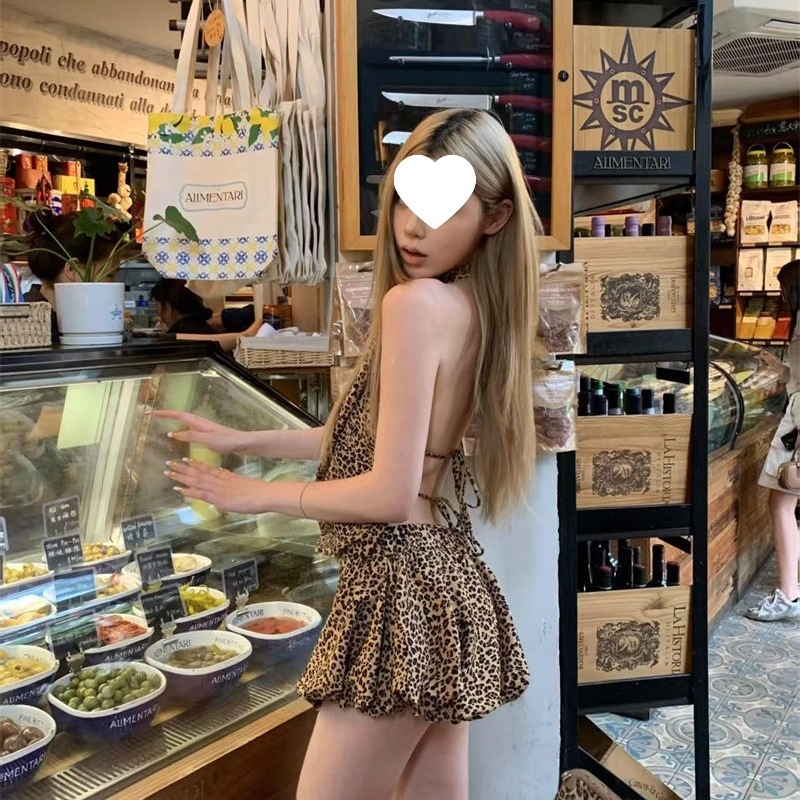 Haljina s otvorenim leđima, halter neck, bez rukava, leopard uzorak, kratka silueta