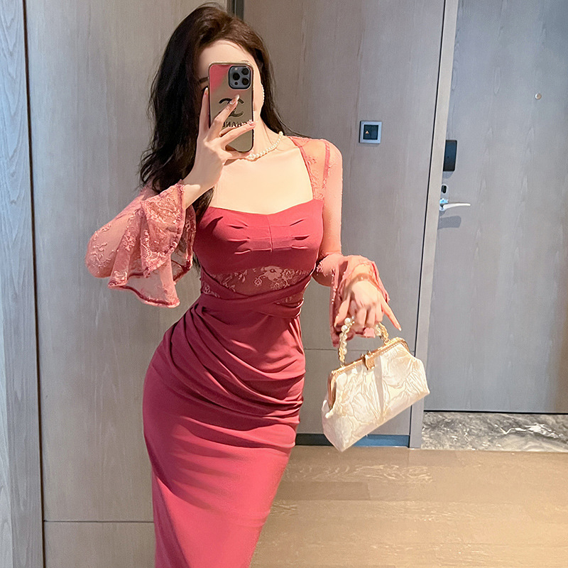 Čipkasta midi haljina s kvadratnim izrezom, dugi šireći rukavi, visok struk, zatvarač