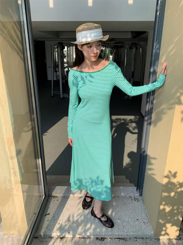 Bodycon haljina s prugama, dugi rukav, dugačka duljina, poliester