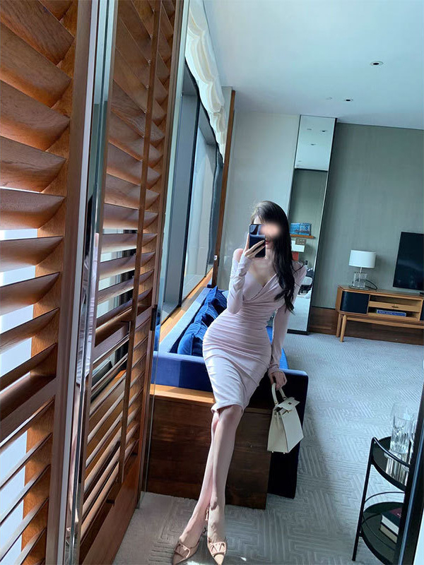 Korejska haljina s križnim V-izrezom, plisirana, dugi rukavi, visokim strukom