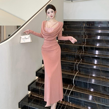 Haljina s jednim ramenom, čipkasti umetci, prilagođen kroj, V-dekolte, elastični poliester