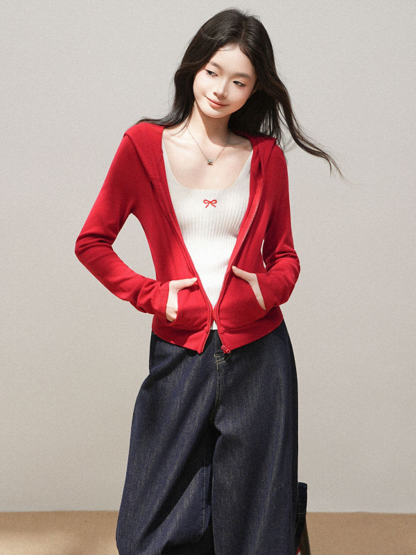 Hanorac damă cu glugă și fermoar, croială Slim, textură periată, stil retro