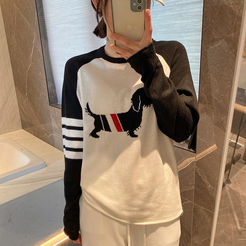 Korėjiško stiliaus vilnos žakardo megztinis su raglano rankovėmis ir apvaliu kaklo iškirpte, laisvas siluetas