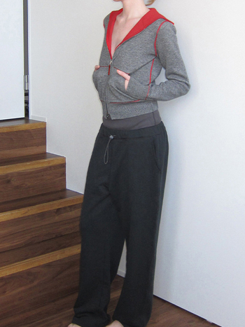 Reversinis vilnos kardiganas su gobtuvu, kontrastiniu užtrauktuku, ilgomis rankovėmis, 70–80% vilnos