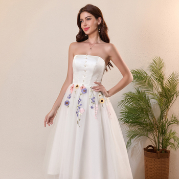 Īsas izšūtas kleitas, poliesteris audums, trīsdimensiju ziedu dizains, A līnijas siluets, bez piedurknēm