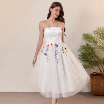 Īsas izšūtas kleitas, poliesteris audums, trīsdimensiju ziedu dizains, A līnijas siluets, bez piedurknēm