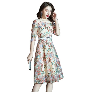 Женска вечерна рокля за банкет и бал — А‑линия, висока талия, половин ръкав, миди дължина, полиестерна смесена тъкан (70–80% полиестер, до 30% хлорирано влакно), пролет 2025