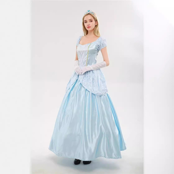 Scenski kostim: Poliester haljina za predstave, za žene 18–24 godina, 80–90% poliester, proljeće 2024