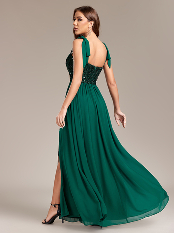 Rochie de seară din paiete și chiffon, croială A-line, fără spate, despicare înaltă