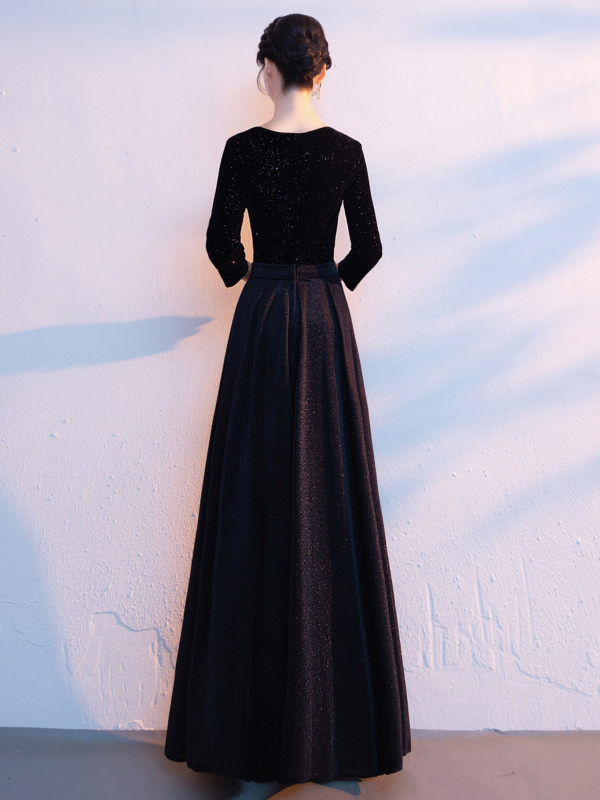 Sieviešu koru diriģentes kleita, garā kleita, rudens 2024, galvenais materiāls trušu kažokāds ≤30%, režģa audums, piedurknes 3/4