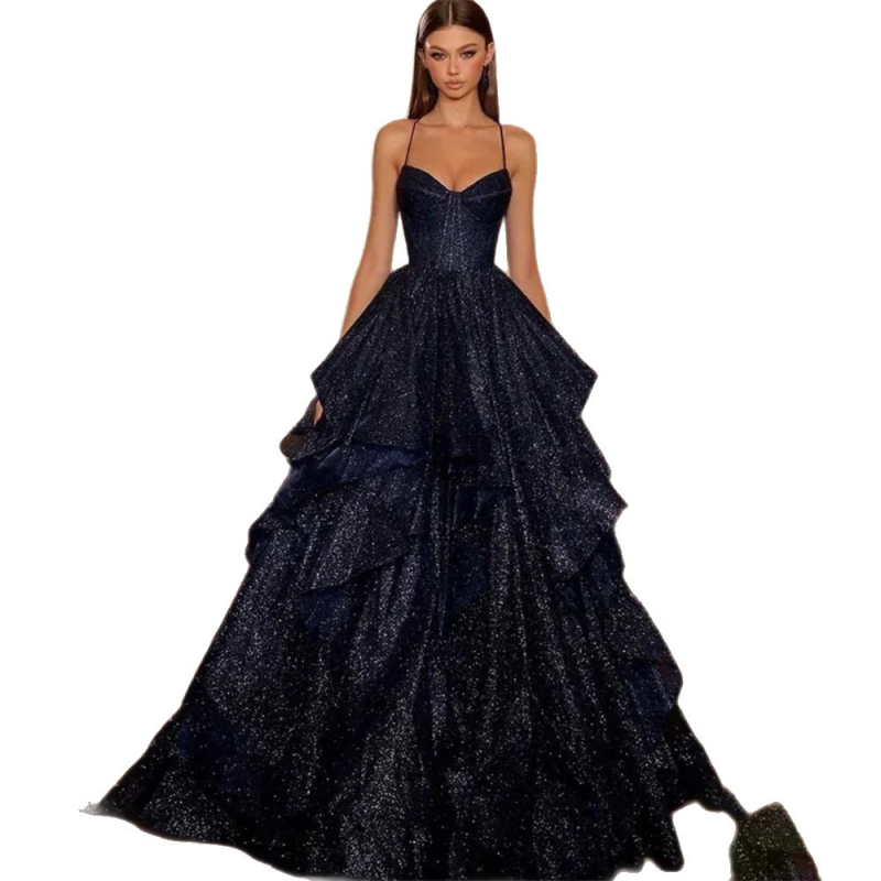 Női ujjatlan estélyi ruha pliszé dizájnnal, magas derékkal, hosszú A-vonalú szoknyával, poliészter.