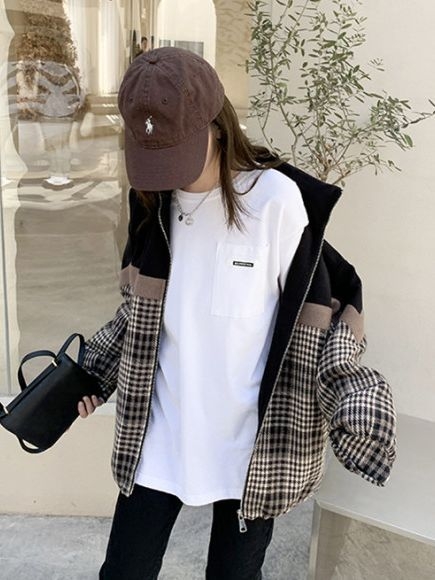 Pamut hosszú ujjú póló, laza szabás, kerek nyak, szöveges nyomat, középméretű hossz