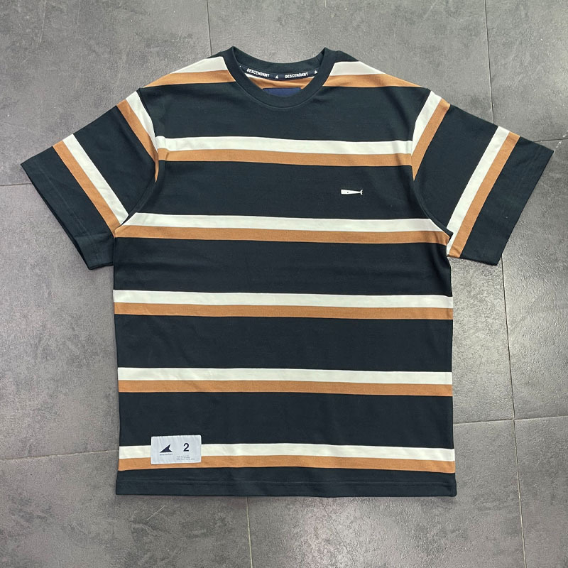Μπλούζα T‑shirt με ρίγες από 100% βαμβάκι, στρογγυλή λαιμόκοψη, κοντό μανίκι, άνετη γραμμή, Καλοκαίρι 2024, για άνδρες