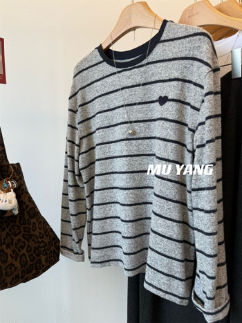 Női póló, lazán szabott, hosszú ujjú, kerek nyakú, poliészter