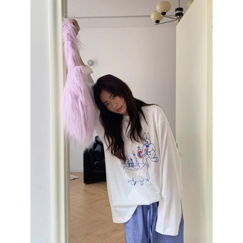 Tricou damă lejer, mânecă lungă, guler rotund, imprimeu cu iepuraș, vara 2025