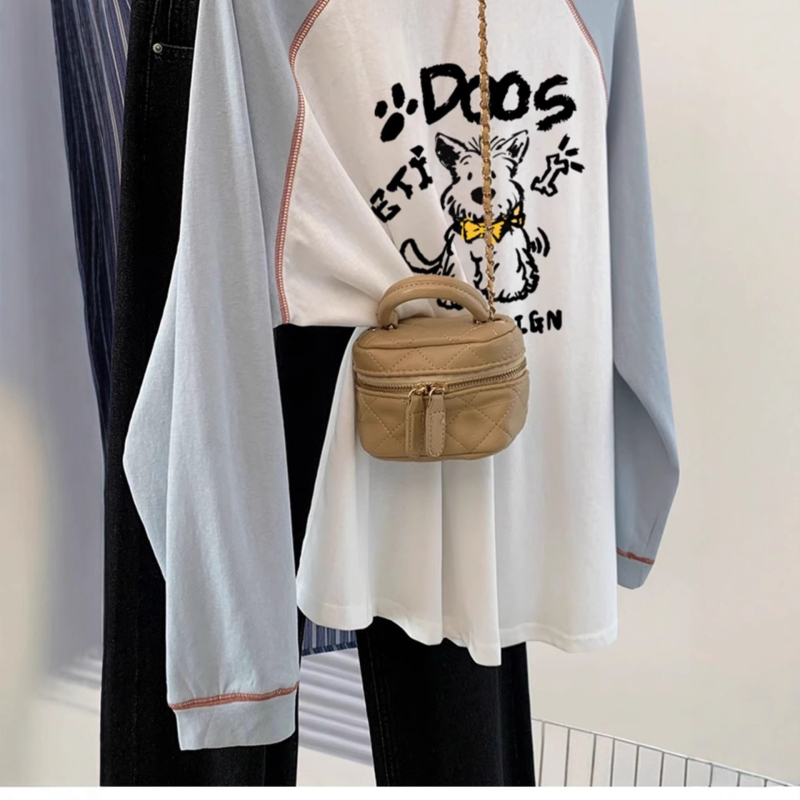 Tricou din bumbac cu mâneci raglan, imprimeu anime, guler rotund, croială lejeră
