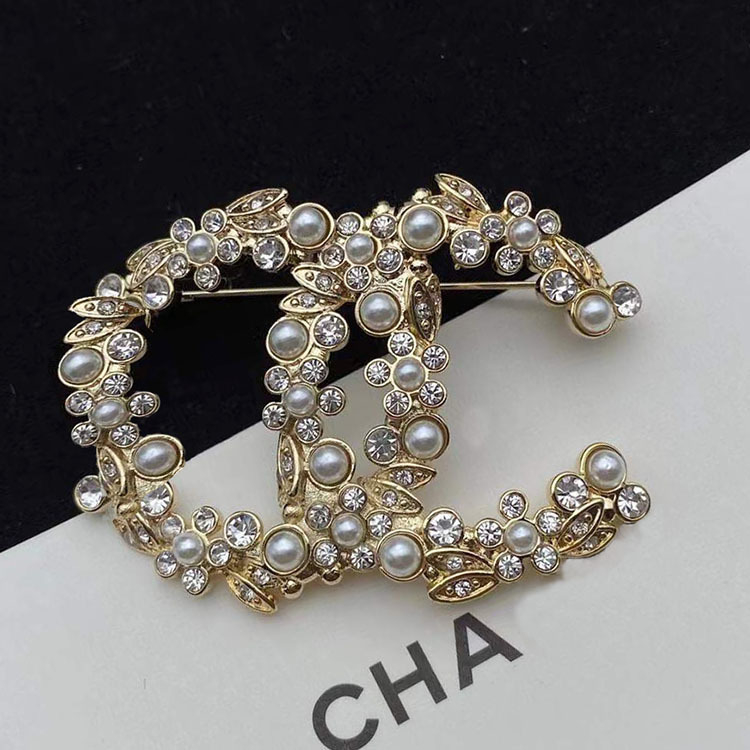 Bross koronával és masnival, Geometriai, Elektroplatinált díszítés, 2021 tél