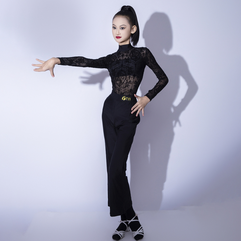 Комплект за латински танци за момичета (L25061) - основен нейлонов плат 80–90%, лятна колекция 2025, принцес стил, стил за темперамент и ежедневно носене